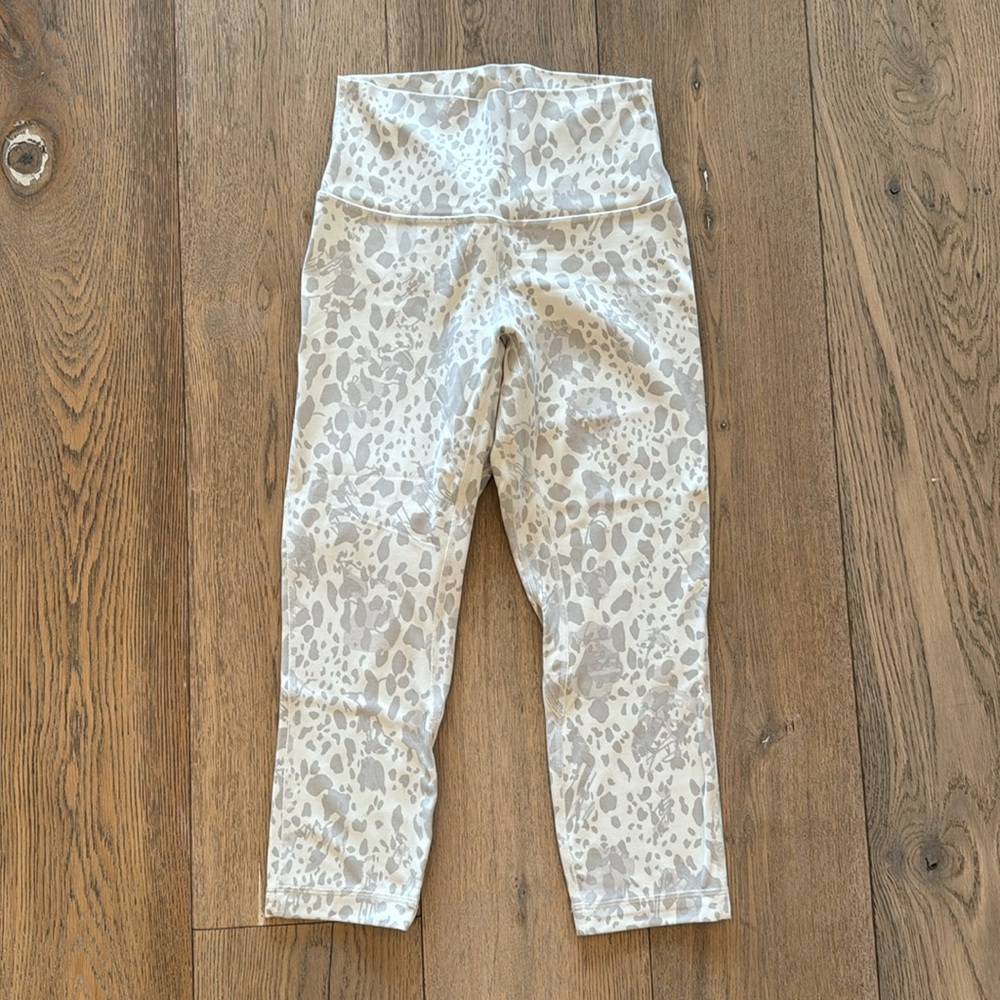 Lululemon Align Crop Leggings Sz 6